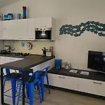 Palm Rei House
